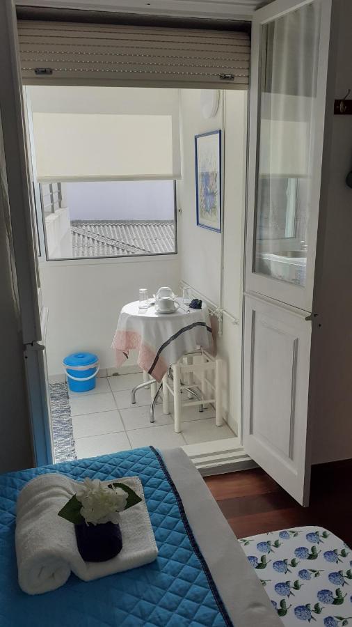 City'S Heart Guesthouse Ponta Delgada  Exterior photo