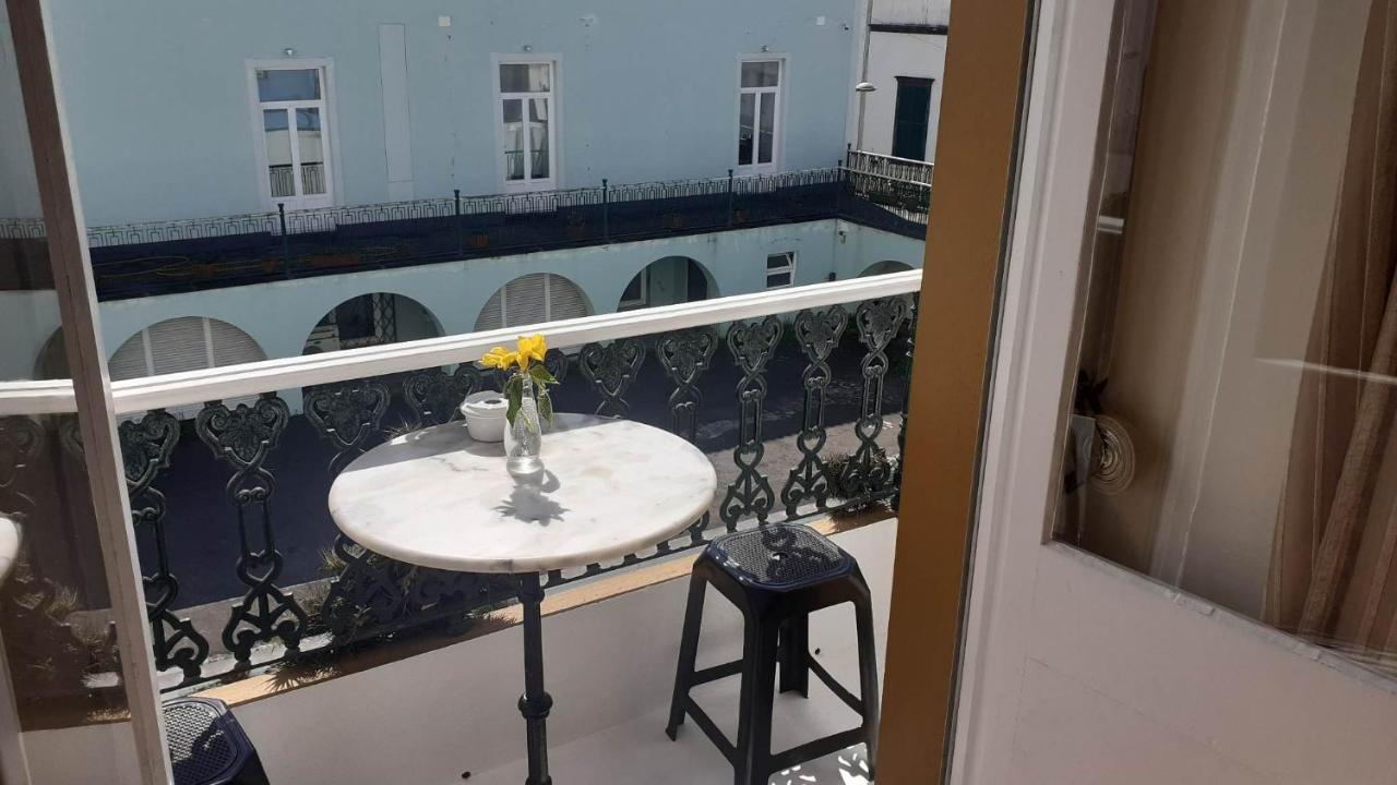 City'S Heart Guesthouse Ponta Delgada  Exterior photo